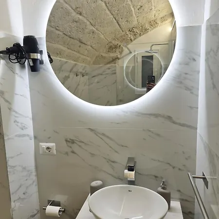 Elysium Apartment *